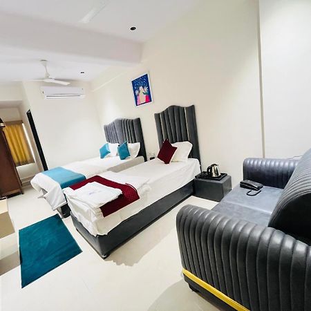 Hotel Royal Sky Morbi Zewnętrze zdjęcie