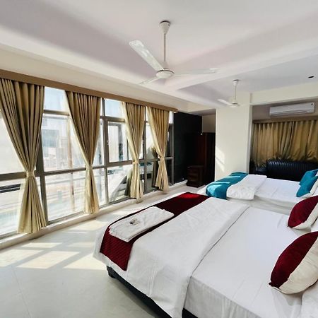 Hotel Royal Sky Morbi Zewnętrze zdjęcie