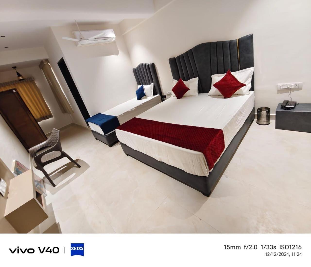 Hotel Royal Sky Morbi Zewnętrze zdjęcie