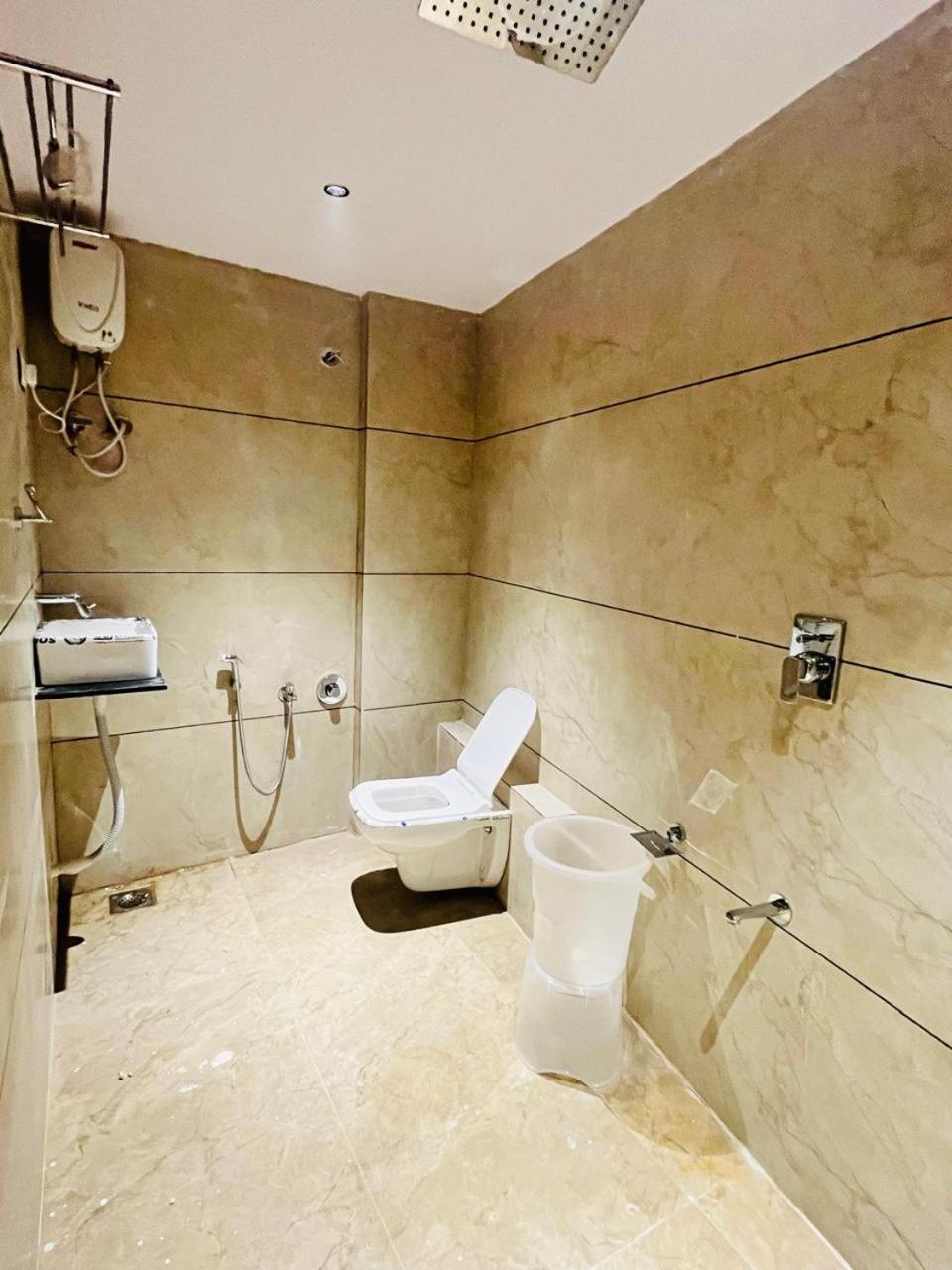 Hotel Royal Sky Morbi Zewnętrze zdjęcie